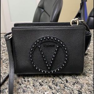 NWT Valentino V Kiki Crossbody. Black Leather.